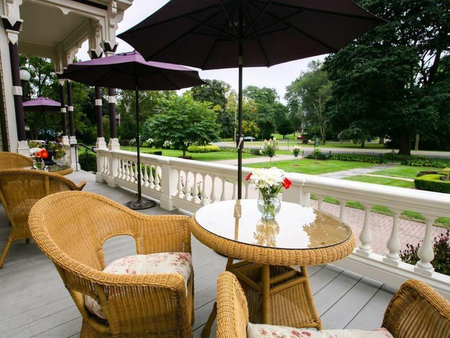 Silas W Robbins B&B Wethersfield Eksteriør billede